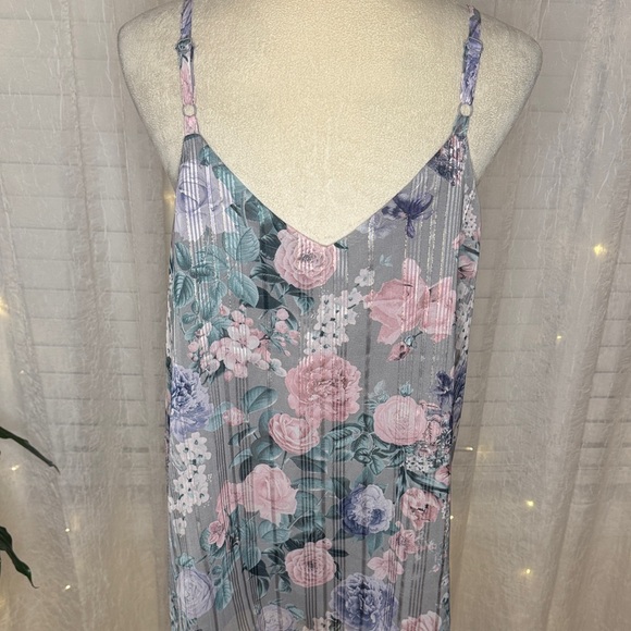 Torrid Gray and Pink Floral Camisole - Picture 5 of 8
